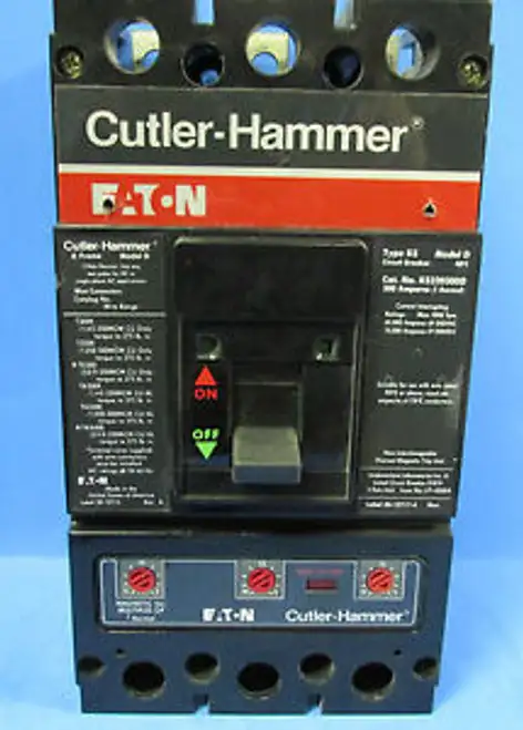 Cutler-Hammer Eaton Type Ks 300 Amp 3 Pole Circuit Breaker Ks320300D ..... W-106