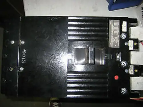 General Electric Breaker 800 Amp W/Auxiliary Switch Tkm826F000 Yd-127