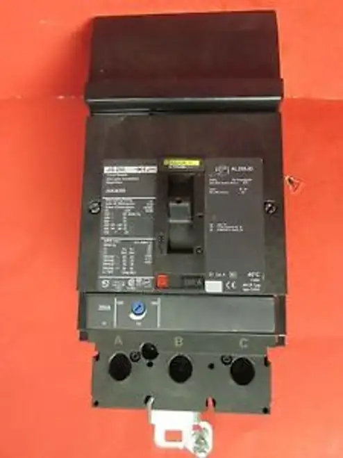 Square D 3 Pole 200 Amp I-Line Jga36200 Circuit Breaker ..... Vd-31