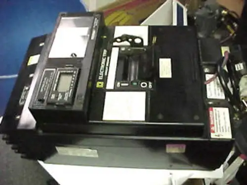Square D 250A 3P Electronic Trip Breaker Le36225 Aa-77