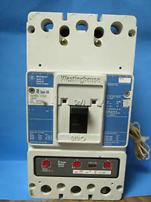 Westinghouse Type Dk 300 Amp 3 Pole W/300A And Shunt Trip Dk3300X ...... Va-73