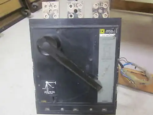 Square D 2000A Frame 3 Pole Circuit Breaker Phf3612001680 W/1200A Trip ...Wd-05