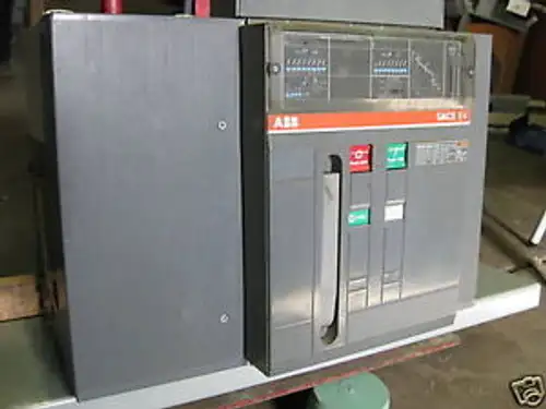 ABB E4S-A 3200 Amp SACE Breaker EMAX 600V E4SA 32 E4S3200 Bolt On BO