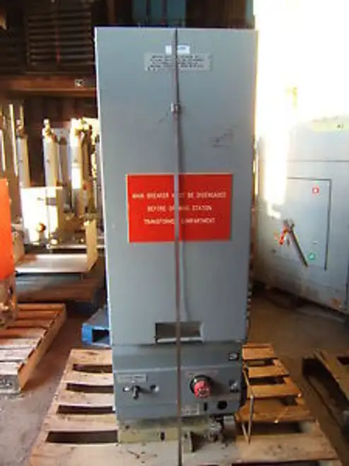 Fpe Air Circuit Breaker 4.76 Kv Type 5-250 Style Dst-2