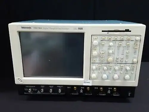 Tektronix_Tds7404 : Digital Oscilloscope 4Ghz 4 Channels 20Gs/S (1411)