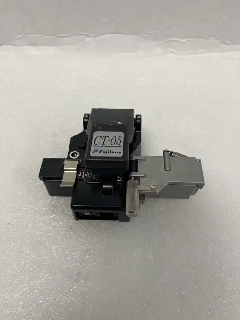Fujikura CT-05 High Precision Fiber Optic Cleaver