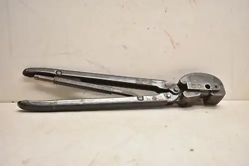 Amp 69652 Hand Crimper/Crimping Tool Bnc