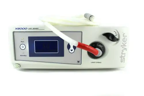 220-200-000 - Stryker X8000 Endoscopic Xenon Light Source