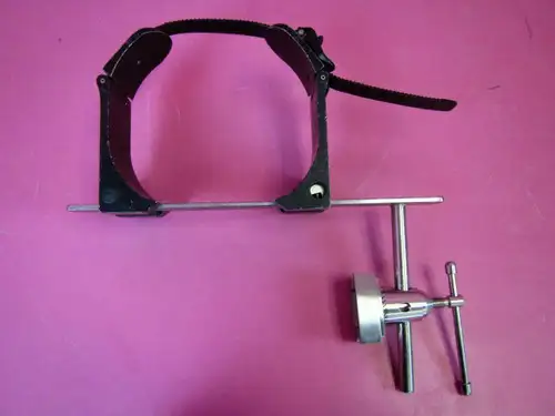 Allen Deluxe A-10015 Arthroscopic Knee Leg Holder System W/ Clark Socket Clamp