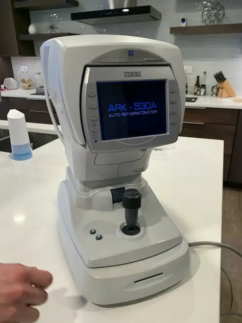 Nidek Ark-530A Autorefractor/Keratometer