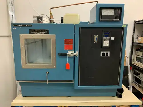 Thermotron Sm-3.5S Mini-Max Temperature & Humidity Environmental Chamber
