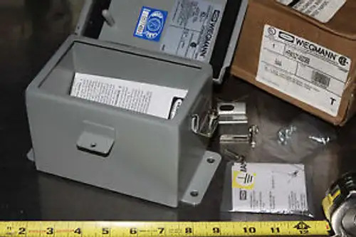 Hubbell Wiegmann 6X4X4 Wall Mount Hinged Enclosure HFWS21450369 Nema 4 BN4-CH