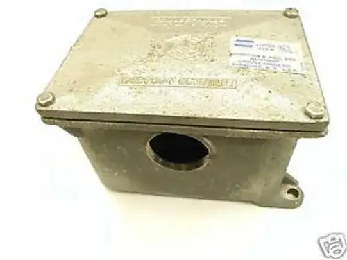 Flangia piatta in ghisa NEMA 4 resistente alle intemperie 6x4x4
