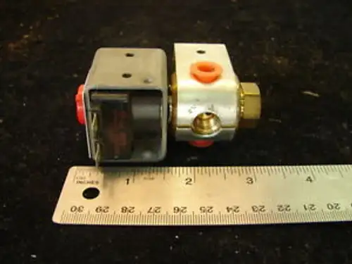Asco Psp8320B130-120 Solenoid Valve 1/8In 110/120V 50/60Hz 10.7W Xlnt