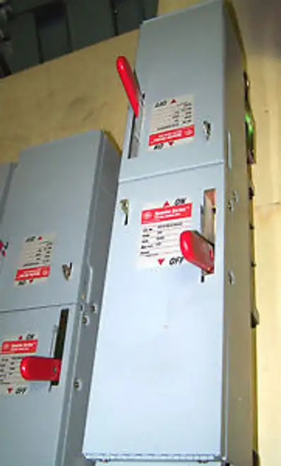 Interruttore da pannello fusibile General Electric 30A Cat# Ads36030Hd .... Xb-101