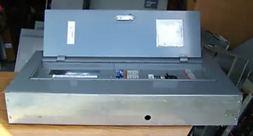Square D Nema 1 Panel Cat# Mhc38S W/ Nqod 100A Insert ... Bp-135