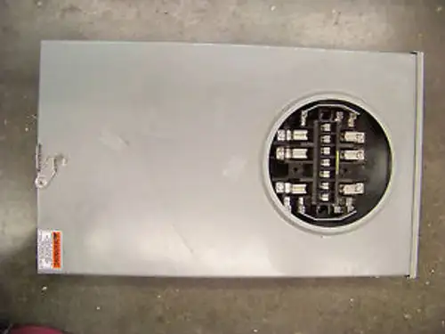 Cutler Hammer Meter Base Type 3R Enclosure 20 Amp 13 Terminal Usts13-1B102-Ch