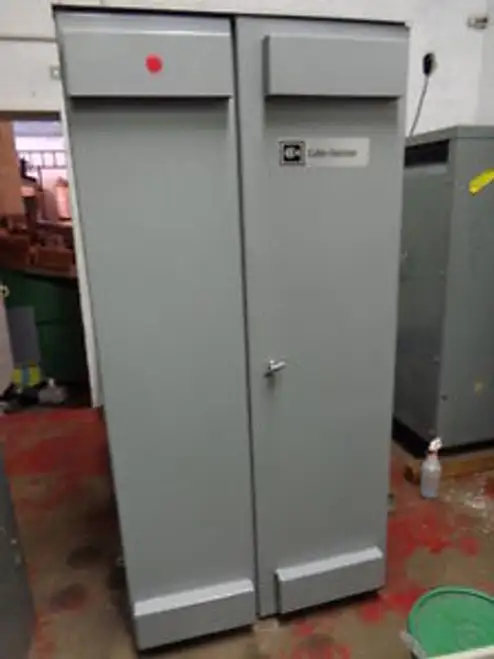 BRAND CUTLER HAMMER PRL-4 600A M.L.O 208Y/120V 3PH 4W NEMA-3R.