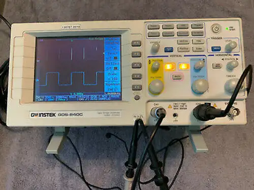 Instek Gds-840C-100 Mhz/2 Channels Oscilloscope Slightly