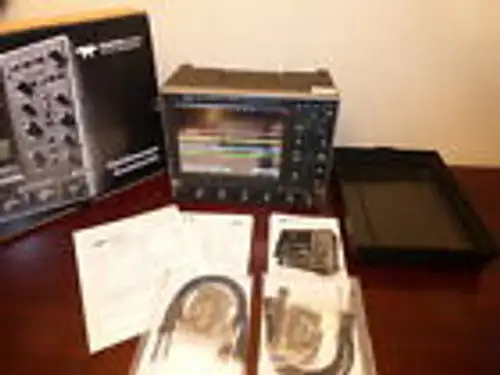 Lecroy 64Mxs-B 600 Mhz 10 Gs/S 4 Channel Wavesurfer Oscilloscope W/ Std Accy'S