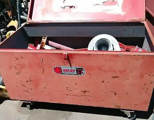 Ensley E-825 4000 Lbs Cable Tugger Puller With Greenlee 686