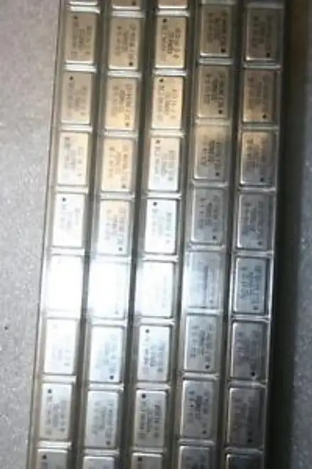 200 OSCILADOR JCO 14-3-B 32,0MHz HCJ 96/04-27