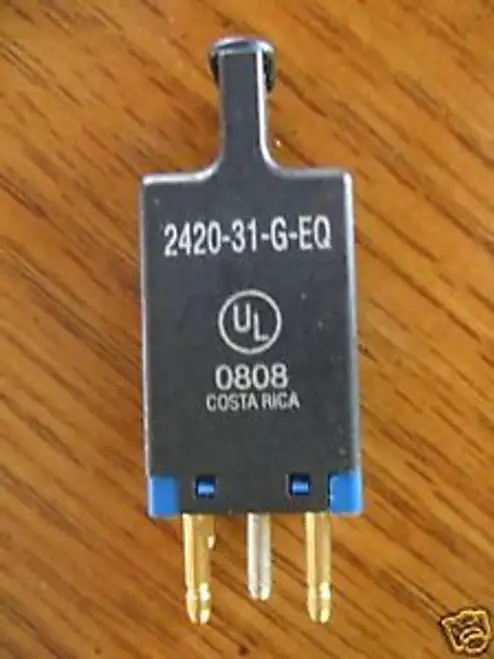 New 100 Bourns 2420-31-G Gas Discharge Tube Protector 5 Pin