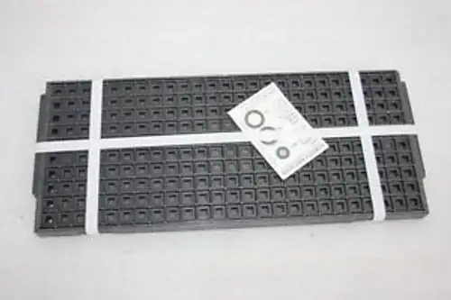 240 X Ics 700Mhz Crystal Oscillator-To-Differential Lvds Frequency Synthesizer