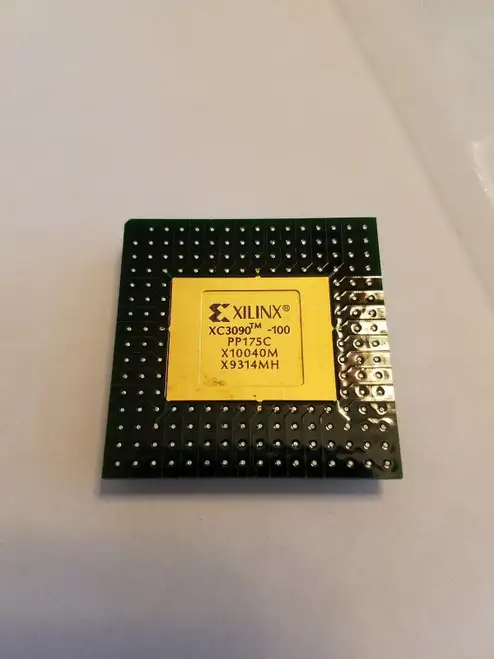 10Pcs Xc3090-100Pp175C Encapsulation:Pgalogic Cell Array Families