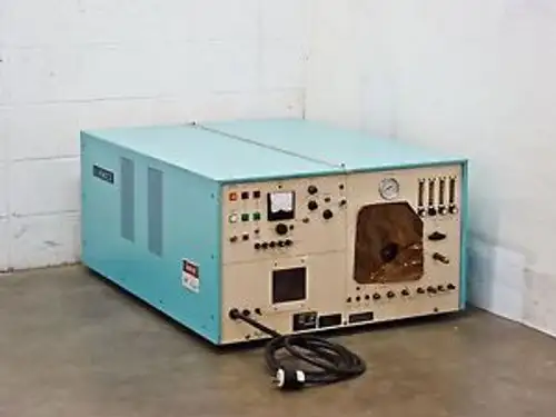 Lumonics CO2 Oscillator-Amplifier System TEA-820