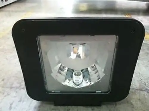 New Cooper Lighting Commercial Invue Black Wall Pack Light Fixture 100W-Mh-Mt-Q