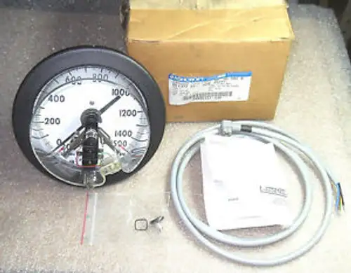 (N1-3) 1 ASHCROFT 60-1377-SS-02B-1500 Q-586 PRESSURE GAUGE