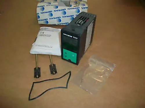 Gefran Temperature Controller 1000-R0-2R-0-1-M19 100-240Vac
