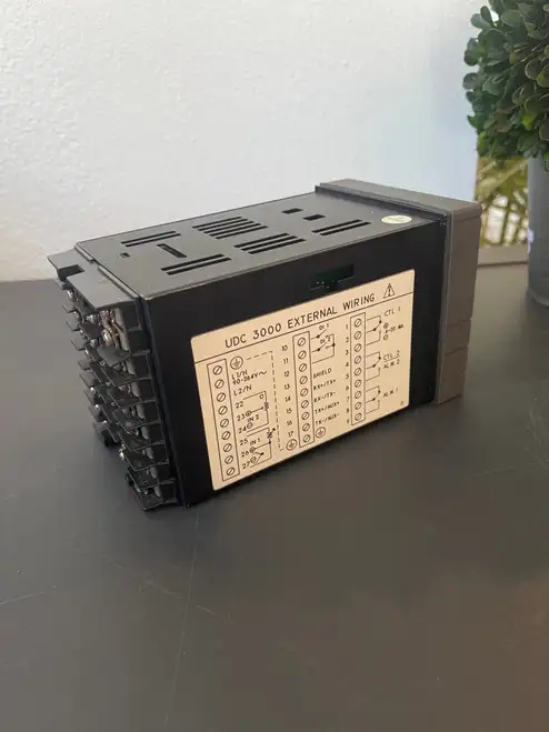 HONEYWELL DC3000K-0-200-20-0000-0 Temperature Control DC3000K020020