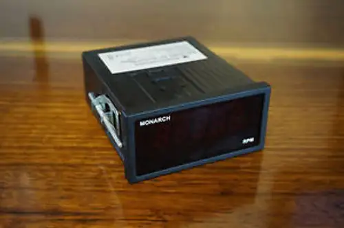 Monarch Act-1B-1-0-1-0-001 Panel Tachometer
