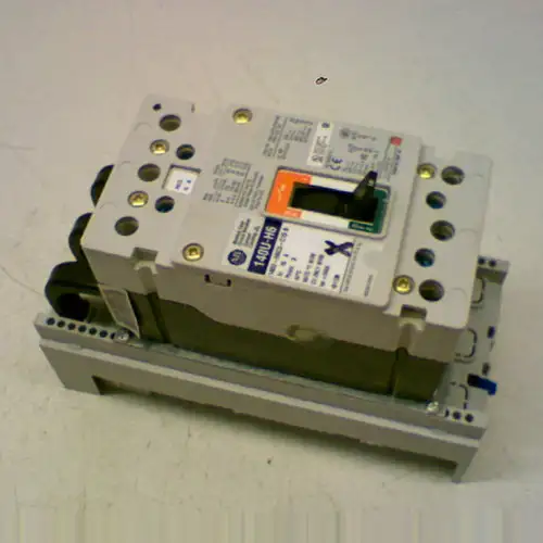 Allen Bradley 140U-H6C3-C15-A-Mt Series B Circuit Breaker 3 Pole 500A