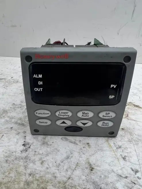 Honeywell Udc3200 Temp Controller Dc3200-Ce-200R-210-00000-E0-0