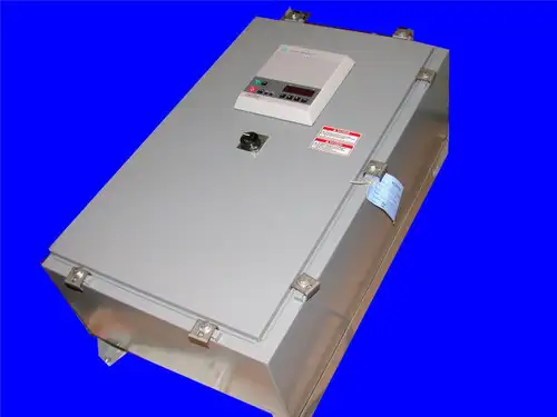 Nuovo inverter Allen Bradley 7,5 Hp a frequenza regolabile 1336-B007S-Ecd-L1-Rp3-R54