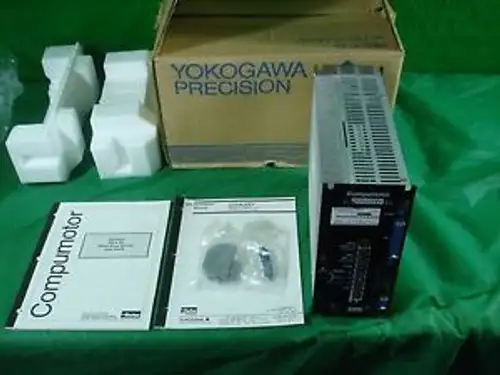 NEW Yokogawa Dynaserv SR5030B62-4SN1C-NEW IN -