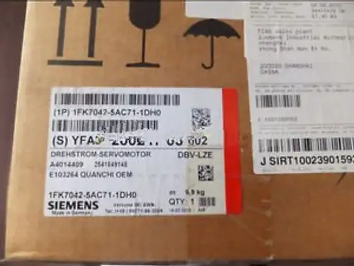 NEW Siemens Servo Motor 1FK7042-5AC71-1DH0 good in condition for industry use