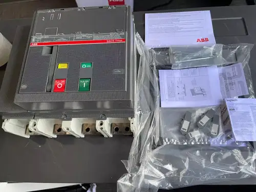 ABB SACE TMAX T7N-D/PV 1000M Molded Case Circuit Breaker 1000 Amp 4 Pole