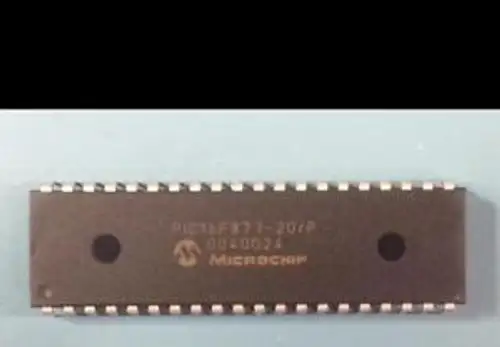 (10) MICROCHIP PIC16F877-20/P 8-BIT FLASH MICROCONTROLLER