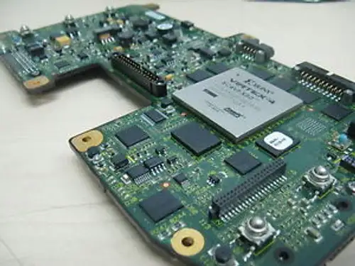 NEW MILITARY BOARD WITH XILINX VIRTEX-4 XC4VfX60 FOR CHIP RECOVERY- LOT