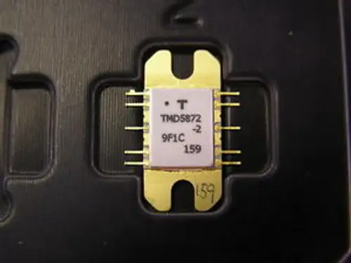 Amplificador Mmic De Potencia De Microondas Toshiba Tmd5872-2 Ics