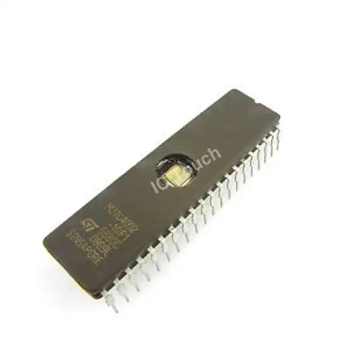 50pcs M27C4002-10F1 IC M27C4002 ST DIP-40