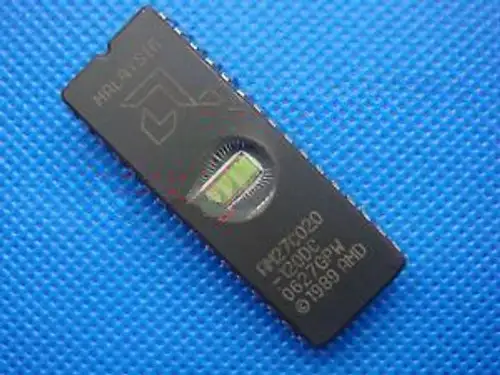 100P x IC AM27C020-120DC MA27C020 CDIP32 AMD A117 AR1