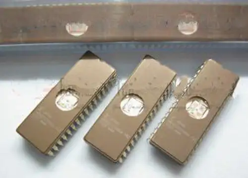 NOS Fujitsu MBM27C1000A-15Z 27C1000 1MBIT UV EPROM 150ns CDIP-32 X 100pcs