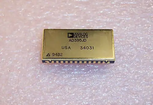 AD395JD ANALOG DEVICES 28 PIN CERAMIC DIP W/ GOLD LEADS 12 bit D/A CONVERTER