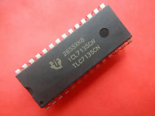 100Pcs Original Icl7135Cn Ti Dip-28 Icl7135 A/D Converters Ic (Eq43)