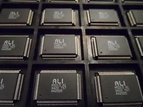 180 ~ ALI # M5215 A1 100 pin QFP ICs in tray